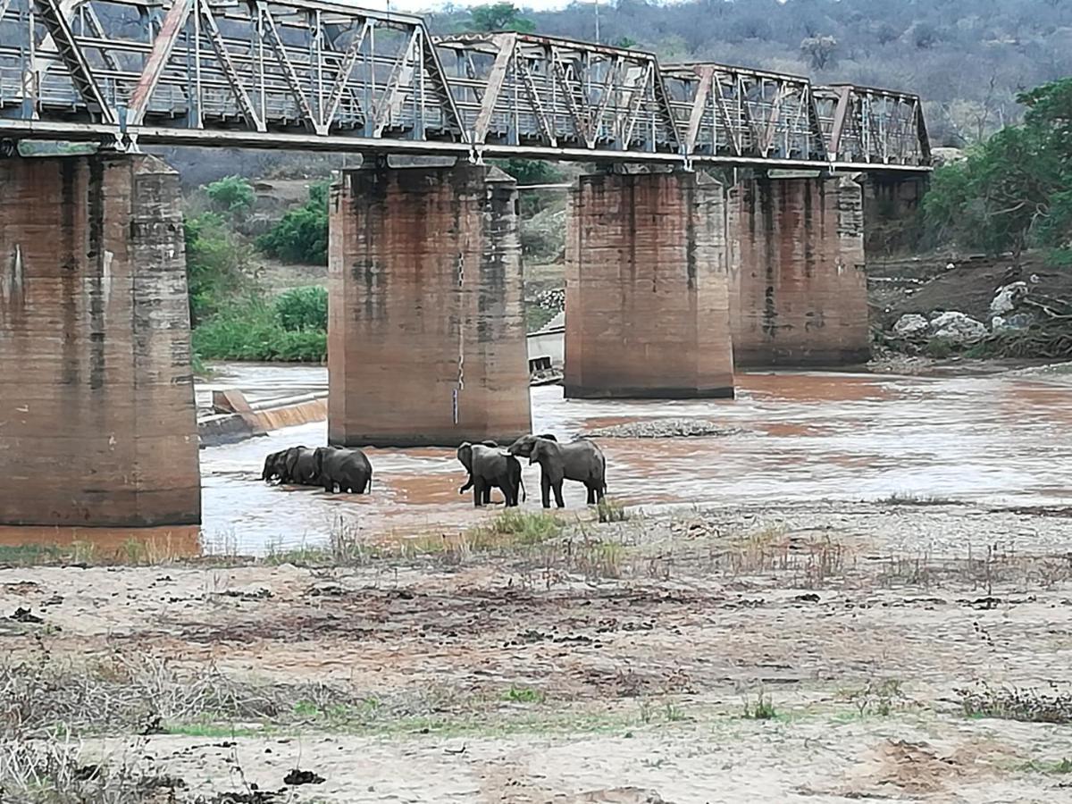 هويدزبروت Three Bridges B&B المظهر الخارجي الصورة
