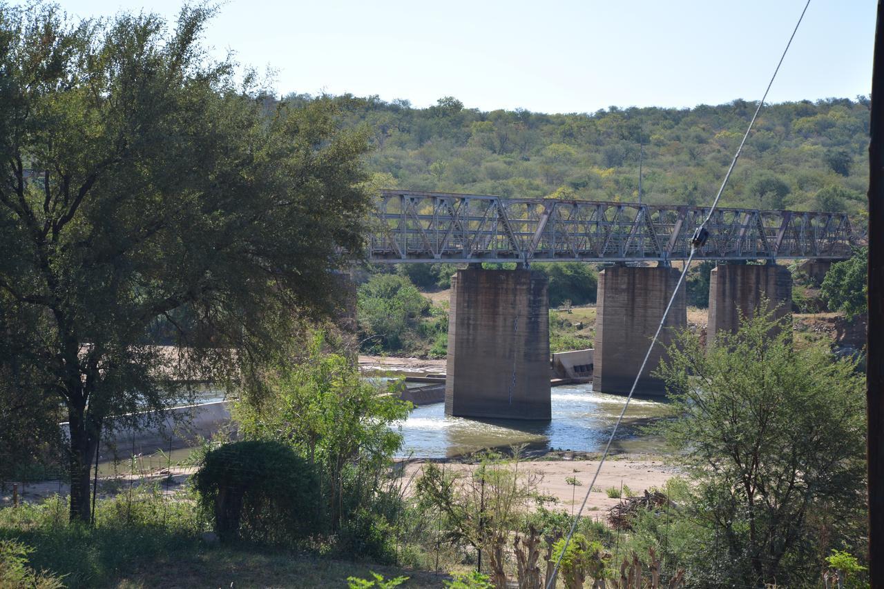 هويدزبروت Three Bridges B&B المظهر الخارجي الصورة